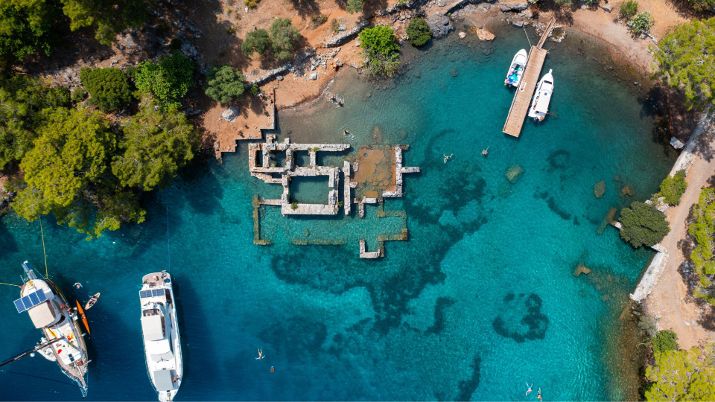 Göcek boasts exclusive resorts and marinas, providing upscale accommodations and amenities for travelers seeking luxury experiences