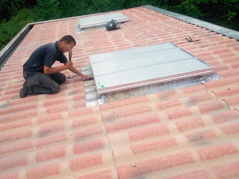 Rénovation d’une toiture en plaques sous tuiles (PST) pour le Conseil Départemental des Alpes-Maritimes — CEG TOITURE, couvreur à Nice