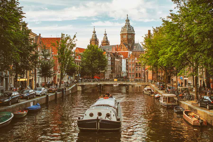 Amsterdam Layover: Walking Tour & Canal Cruise + Airport Transfer - photo 5