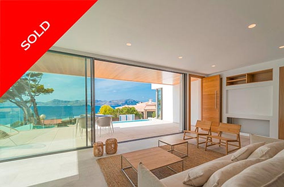  Pollensa
- When selling your property on Mallorca in the area from Pollensa to Puerto Alcúdia, you can rely on the highly professional service of Engel & Völkers real estate agents.