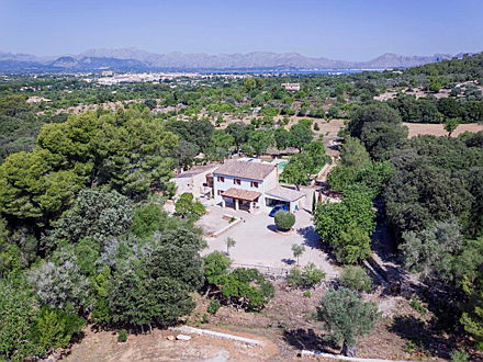  Balearic Islands
- Gorgeous country house with guest house in Alcudia