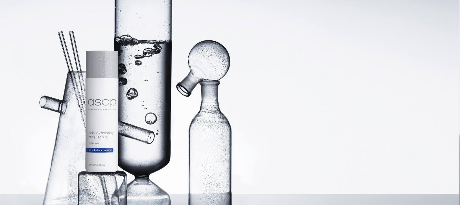 DAILY EXFOLIATING FACIAL SCRUB 200ml - Image 2