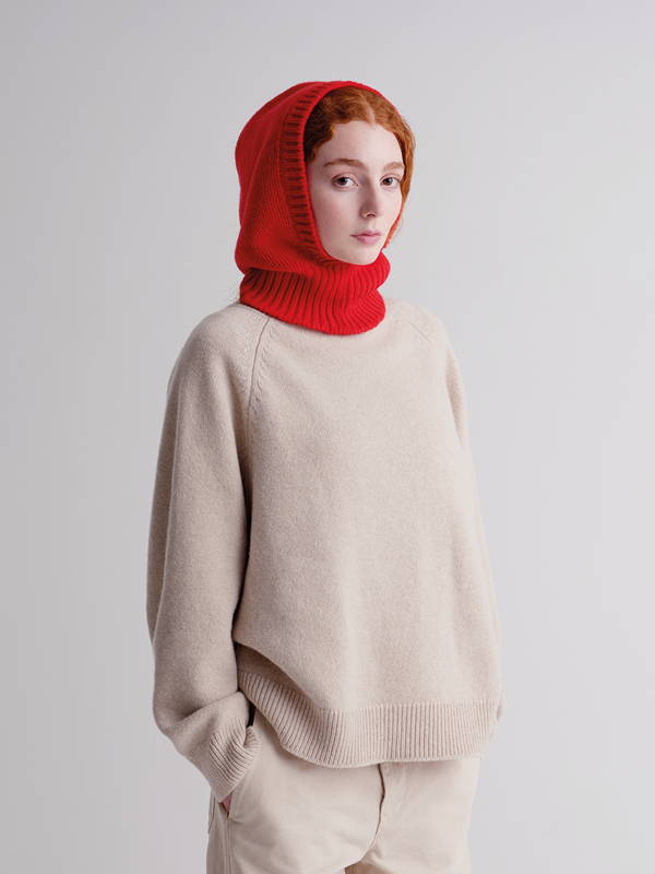 Model wears Hood Poppy