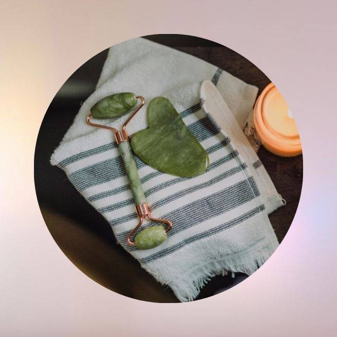 Bague Hokee Minéraux en pierre naturelle, bijou énergétique doré symbole d’élégance et de confiance en soi