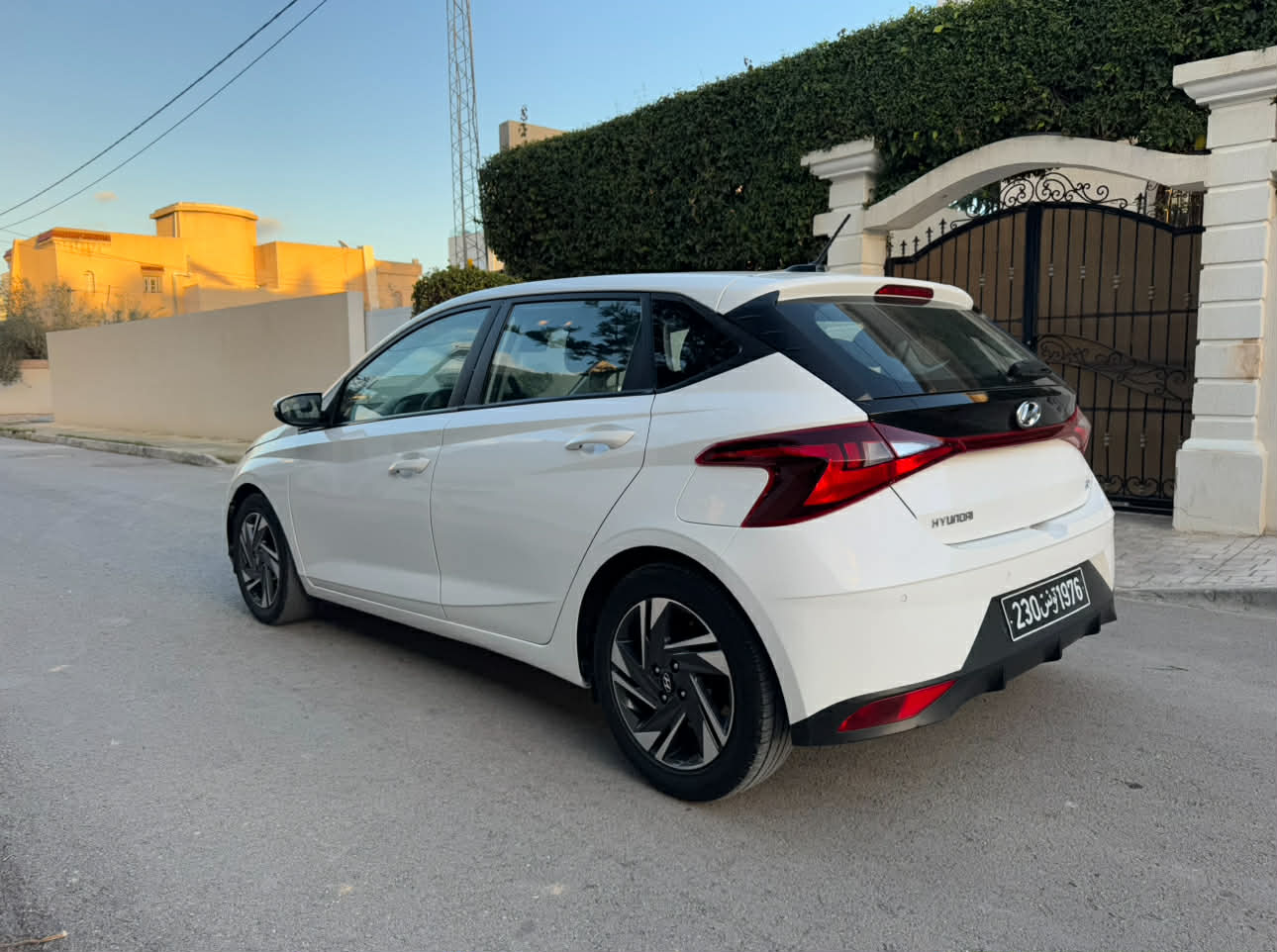 Hyundai i20 2022 - miniature 4