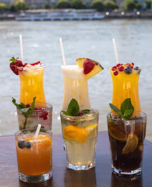 Summertime day light Cruise with Optional Drinks - photo 1