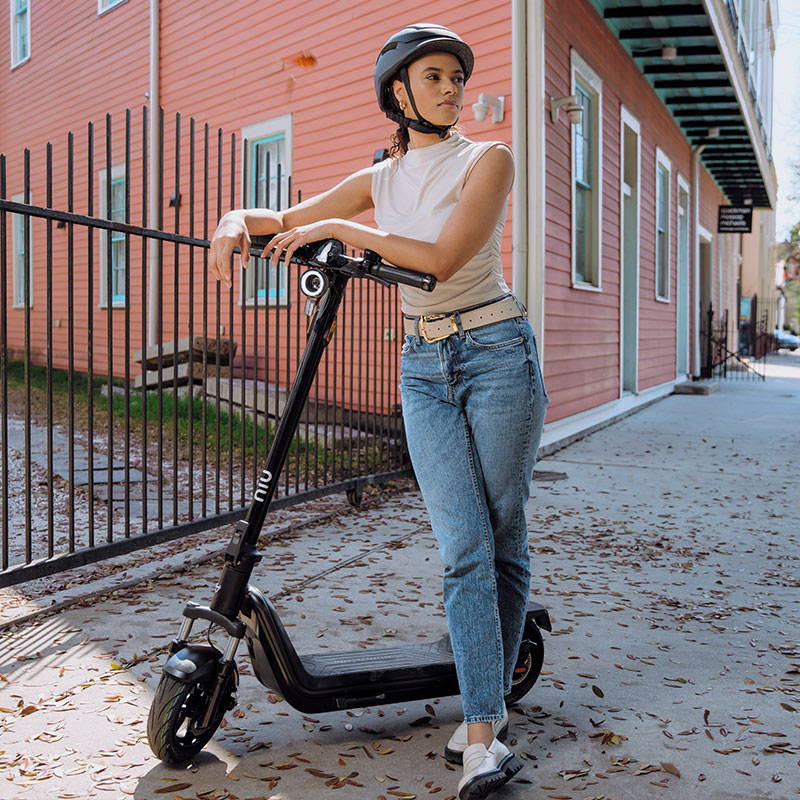 NIU KQi 300P All-Terrain Suspension Electric Scooter – NIU® Official