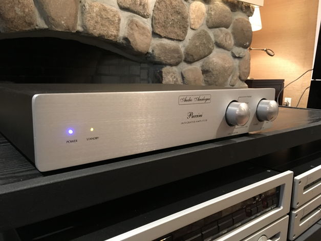 Audio Analogue Puccini Integrated Amplifier Made in Ita...