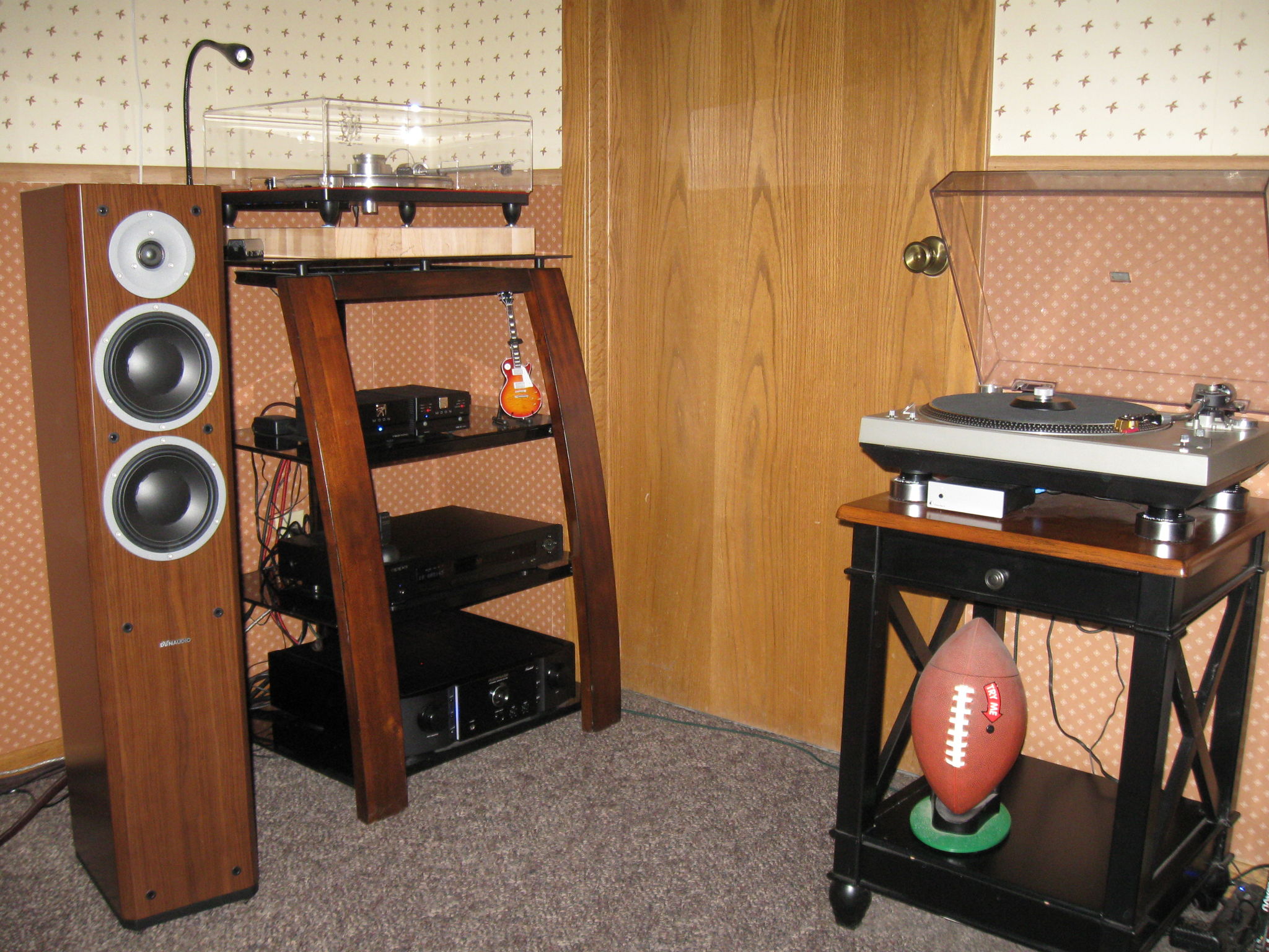 System with both turntables