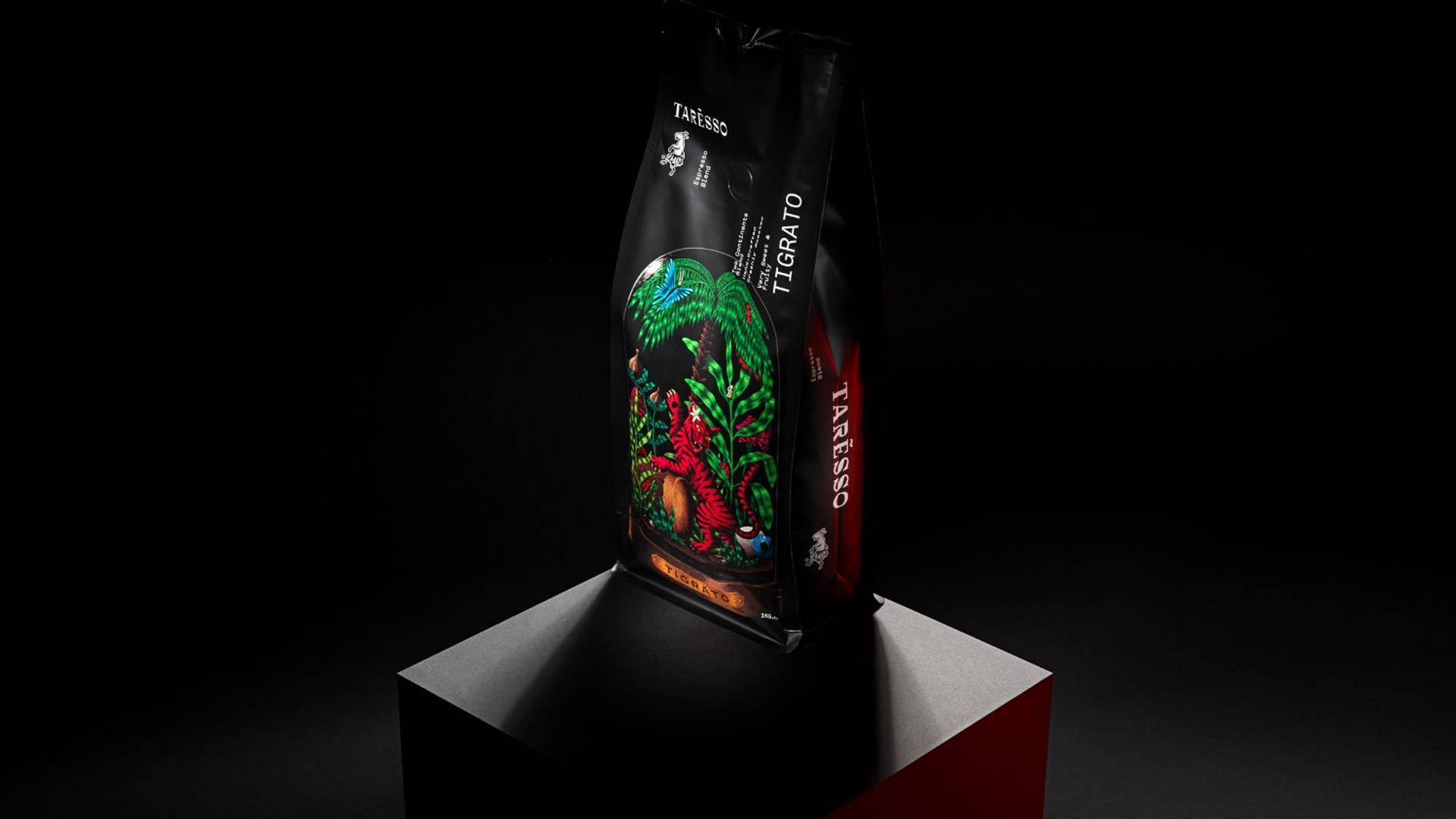 Featured image for Taresso Blends Creates Two Worlds For Their Eye-Catching Designs