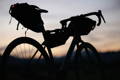Quel gravel électrique choisir pour le bikepacking et le voyage ?