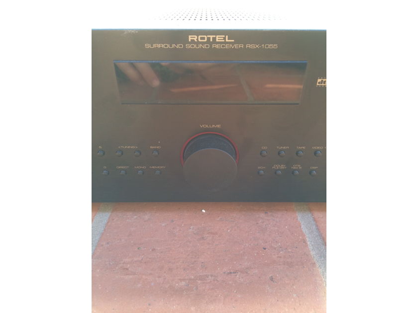 Rotel RSX-1055 Surround sound Receiver Great Condition!