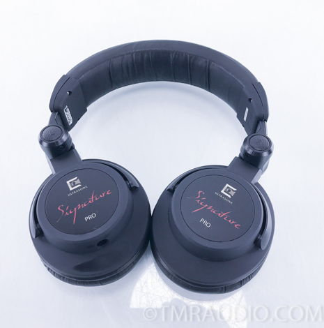 Ultrasone  Signature Pro; S-Logic Plus Headphones (2320)