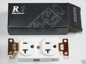 OYAIDE R1  Receptacle Outlet