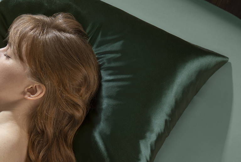 promeed silk pillowcae benefits