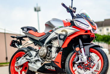 2022 APRILIA TUONO 660 motorcycle for rent near San Diego, CA