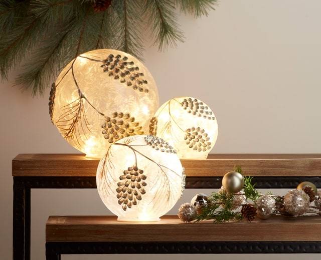 raz imports christmas tree ornament glass ball with cardinal and glitter detail