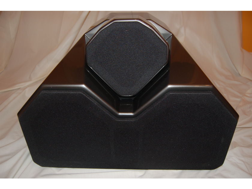 Wilson Audio Watch 2 Center dark titanium mint