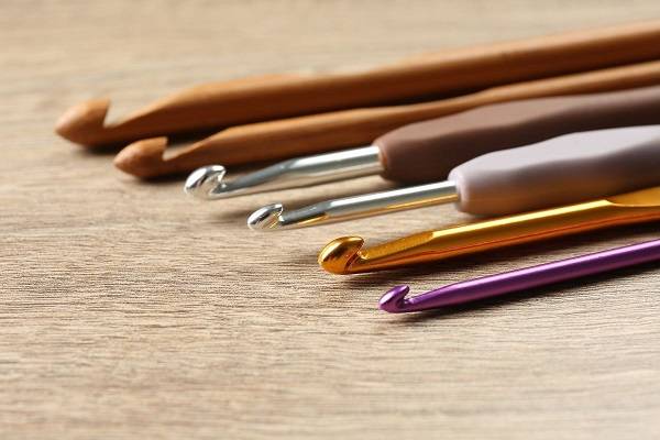 types of crochet hooks