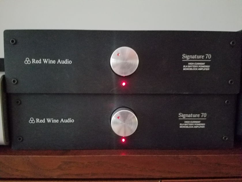 Red Wine Audio Signature 70 Mono block Pair - Battery (Buttery) Operated