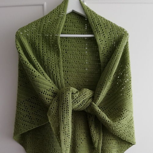 "It's all about Triangle" shawl