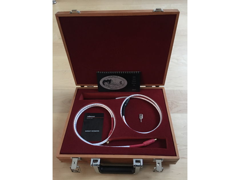 Nordost Valhalla RCA Interconnects 1.0M with Wooden box & key
