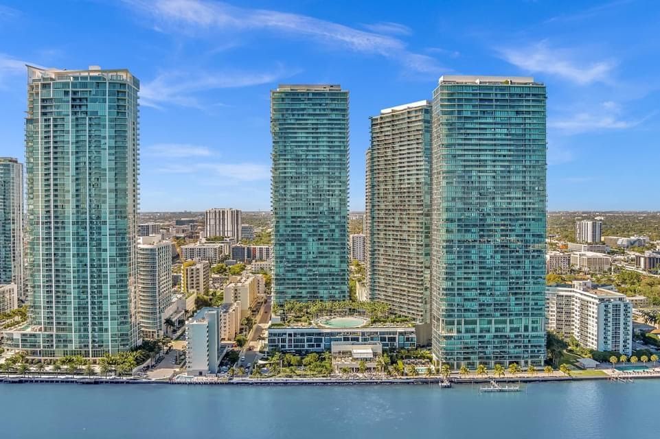 featured image for story, How does a condo mortgage work? What is a warrantable vs. non-warrantable condo?