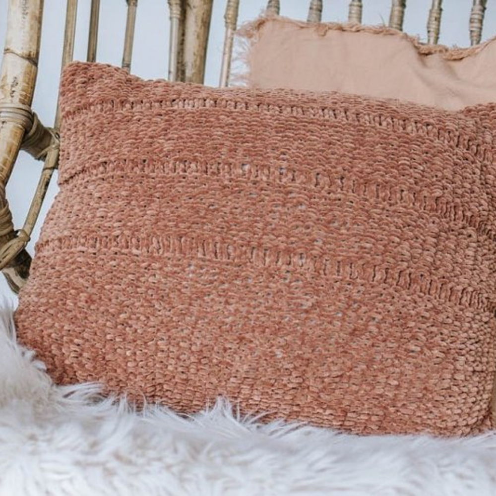 Almofada tricotada com relevo