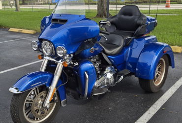 2024 HARLEY-DAVIDSON TRI GLIDE ULTRA motorcycle for rent near DANIA BCH, FL