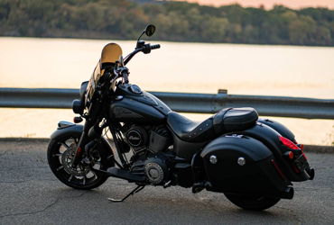 2018 INDIAN CHIEF DARK HORSE motorcycle for rent near Greenbrier, AR