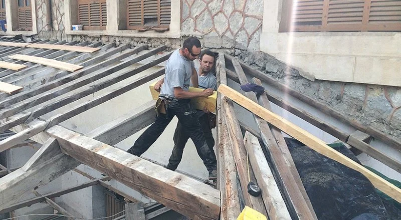 Renforcement d’une charpente traditionnelle avec réalignement — photo 5 sur 8 — CEG TOITURE