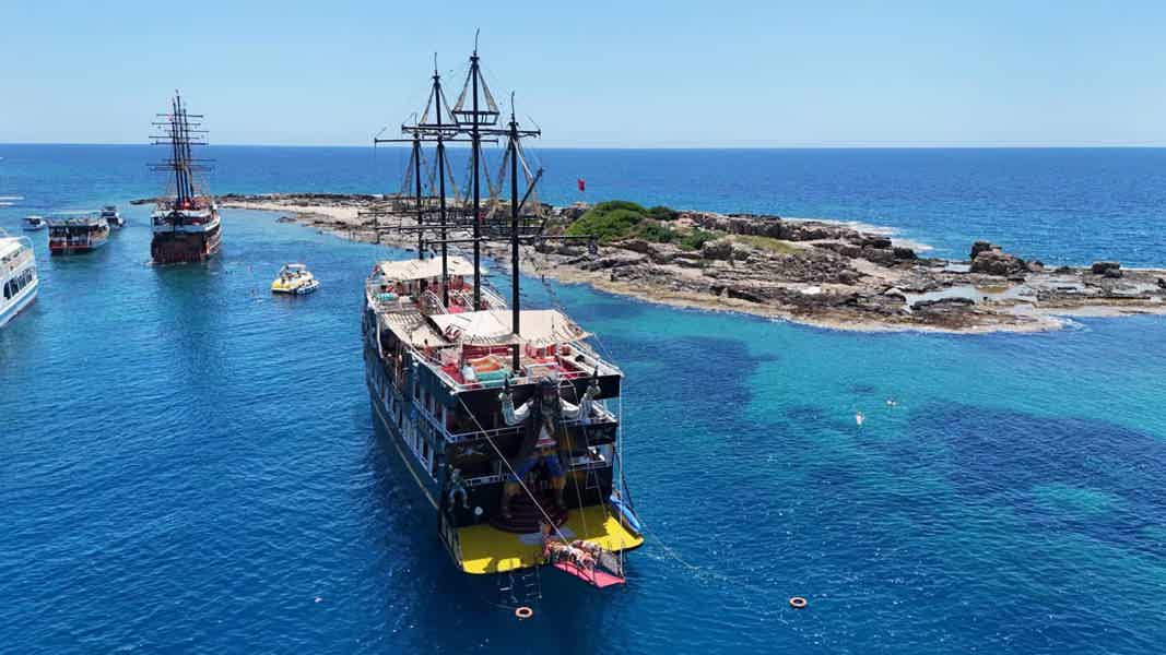 Side: Dolphin Island Boat Trip with Lunch and Swim Stops - photo 3
