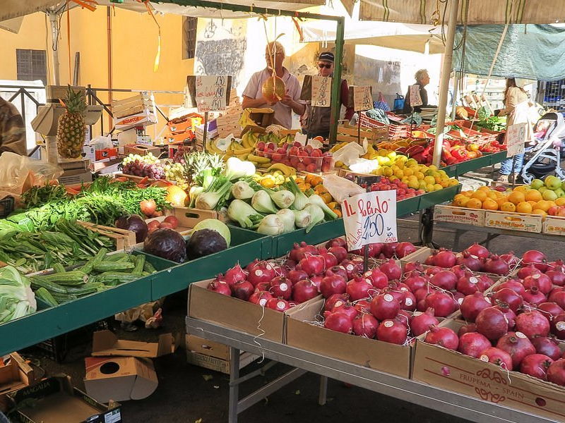 Kulinarische Touren Lecce: Tour über den lokalen Markt und Kochkurs im Salento