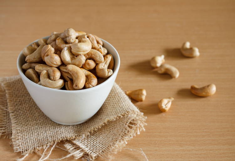 カシューナッツ食べすぎ