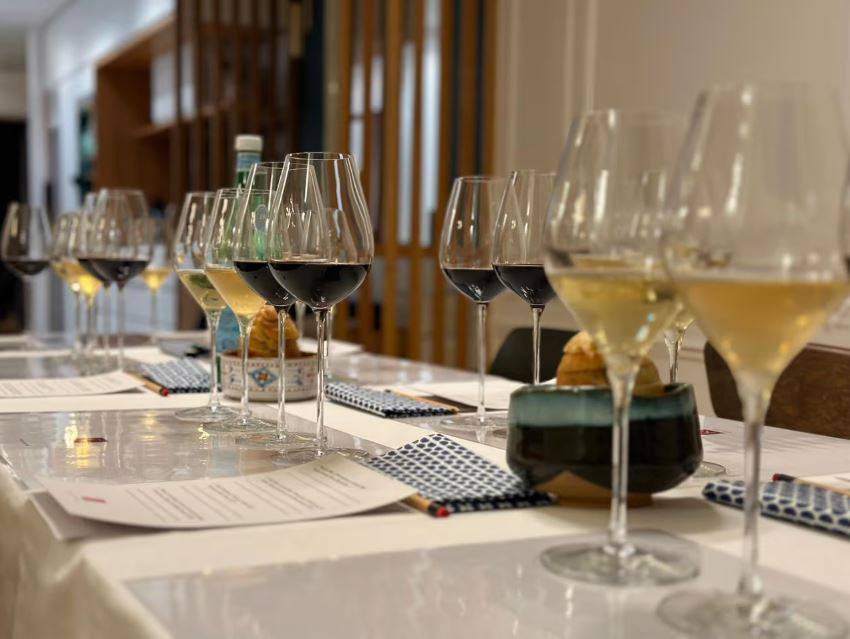 Parmi nos autres activités team building, nous proposons des masterclass pour apprendre à vos collaborateurs comment déguster du vin