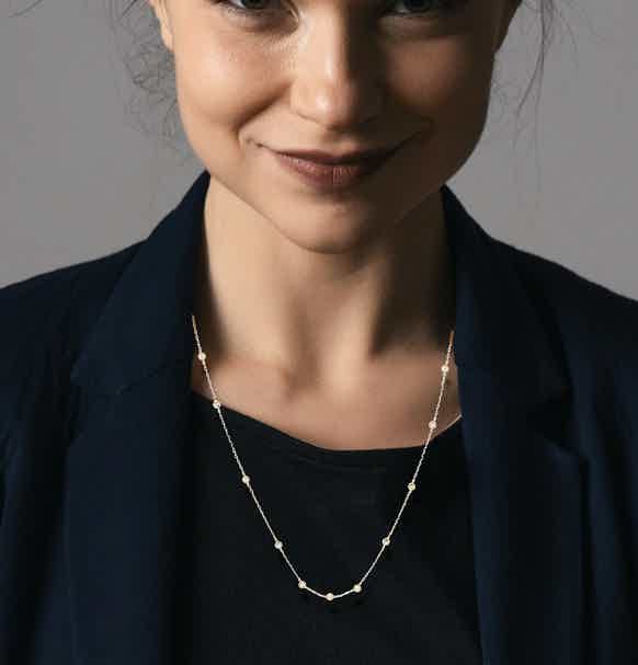 Two feet of diamonds necklace - Pobjoy Diamonds