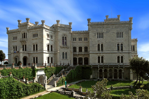 Путешествие из Словении в Италию, в замок любви и страсти, Мирамаре, Триест