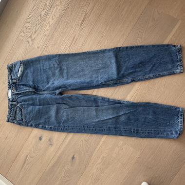 Mom Jeans BERSHKA