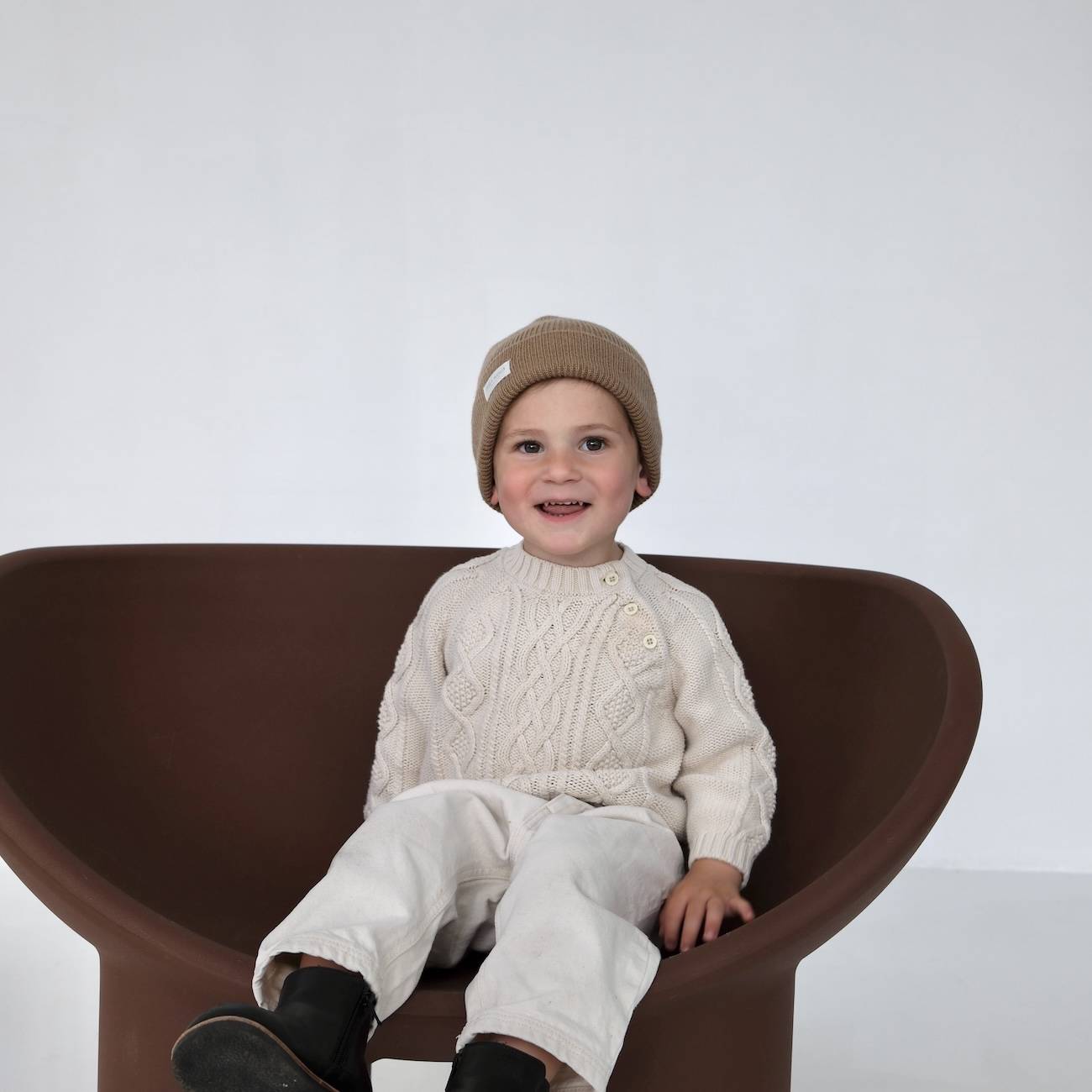 bonnet joli nous tour de cou tricot laine mérinos cashwool Italie bébé enfant junior et adulte qualité élégance premium marque suisse excellence