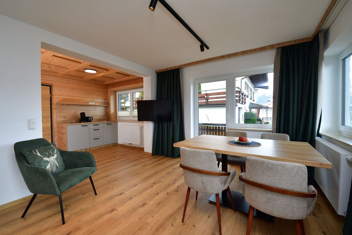 Essbereich und Küche der Ferienwohnung in Riezlern für 2 bis 4 Personen