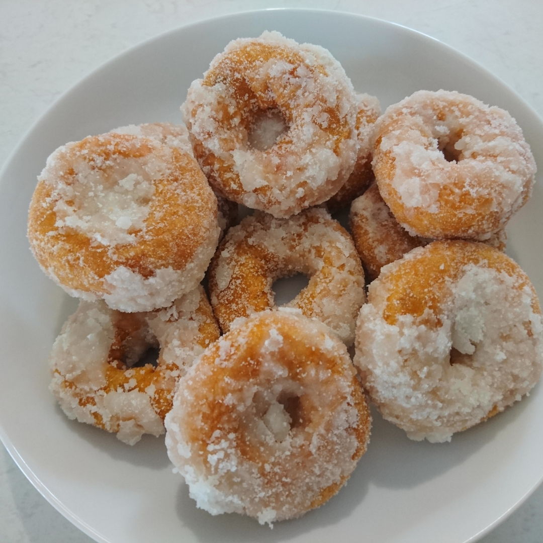 Date: 23 Oct 2019 (Wed)
6th Snacks: Sweet Potato Donuts (Kuih Keria) [76] [100.9%] [Score: 8.8]
Author: Nyonya Cooking [Grace Teo]
Cuisine: Malaysian, Singaporean, Indonesian
Dish Type: Snack

If you love donuts, if you love sweet potatoes, and if you love sugar, this is the winning combination!