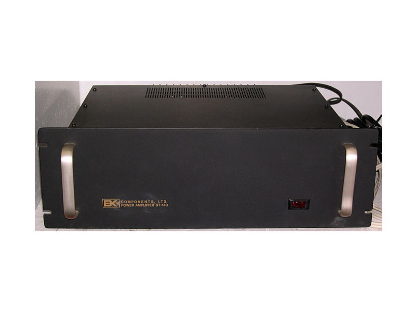 B&K ST-140  ST140 Solid-state 70 x 2 Stereo Power Amplifier