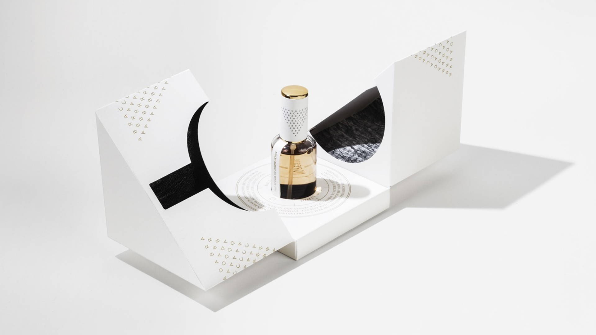 Featured image for Abracadabra is The Perfume Mixing Magic With Minimalistic Design