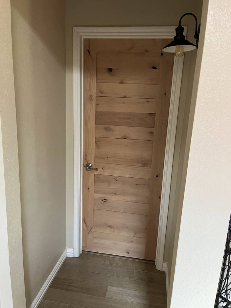 Modern interior door