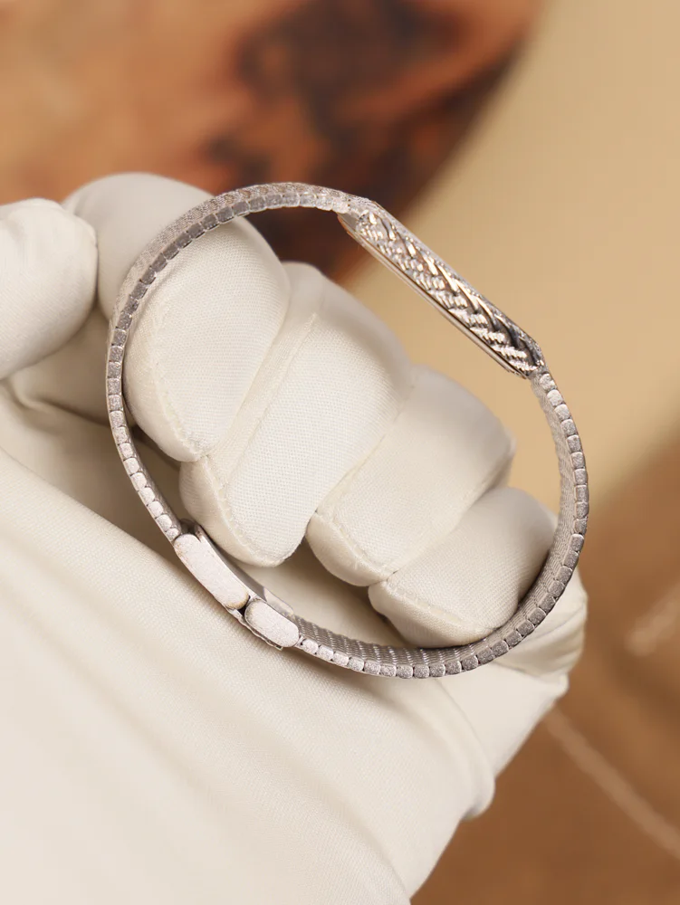 White Gold 1970s Vintage Watch with Diamonds on 180mm Wrist, image 2