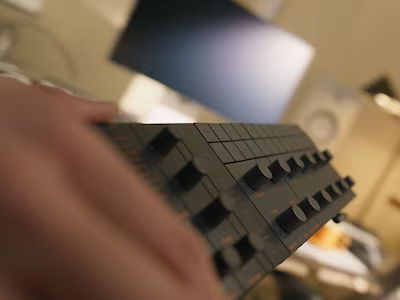 MAKE MUSIC ON THE GO