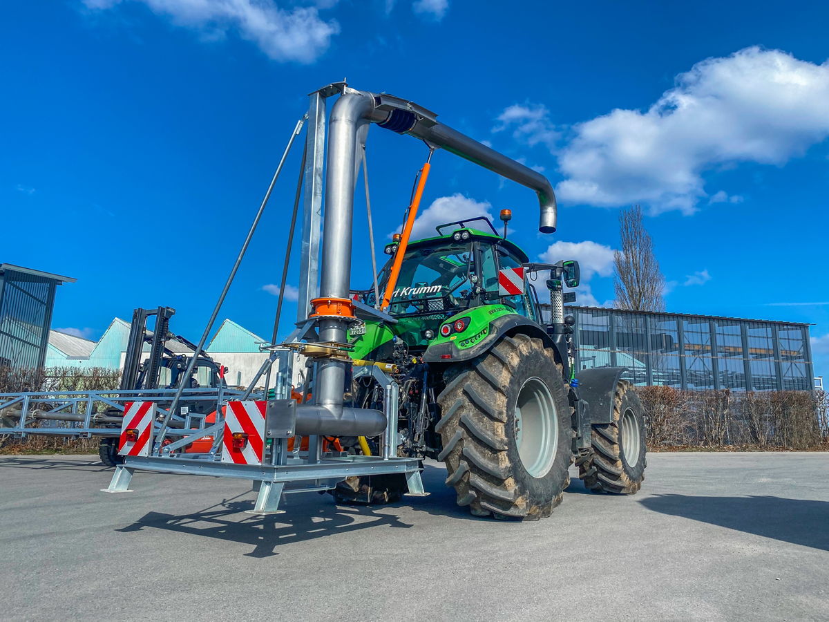 Lieferung einer mobilen Fassfüllstation an einen landwirtschaftlichen Betrieb