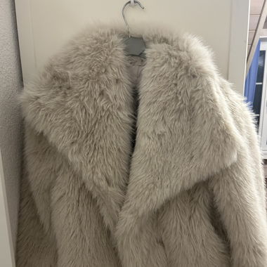 fur coat