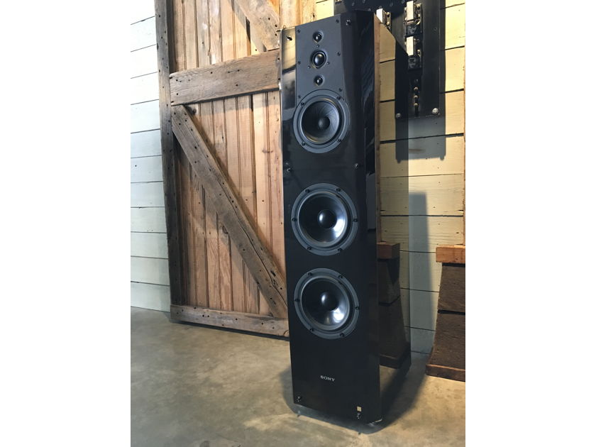Sony SS-NA2ES SPEAKERS, Like New, Complete
