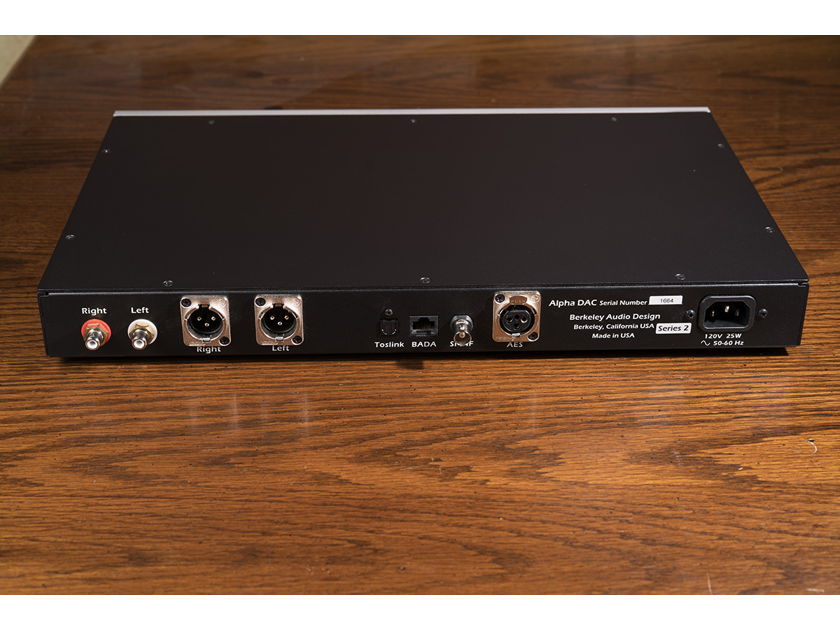 Berkeley Audio Design Alpha DAC  Series II (Silver)